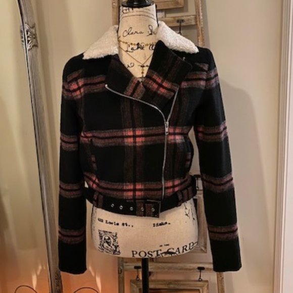 Guess Jackets & Blazers - Soft, cozy, warm jacket